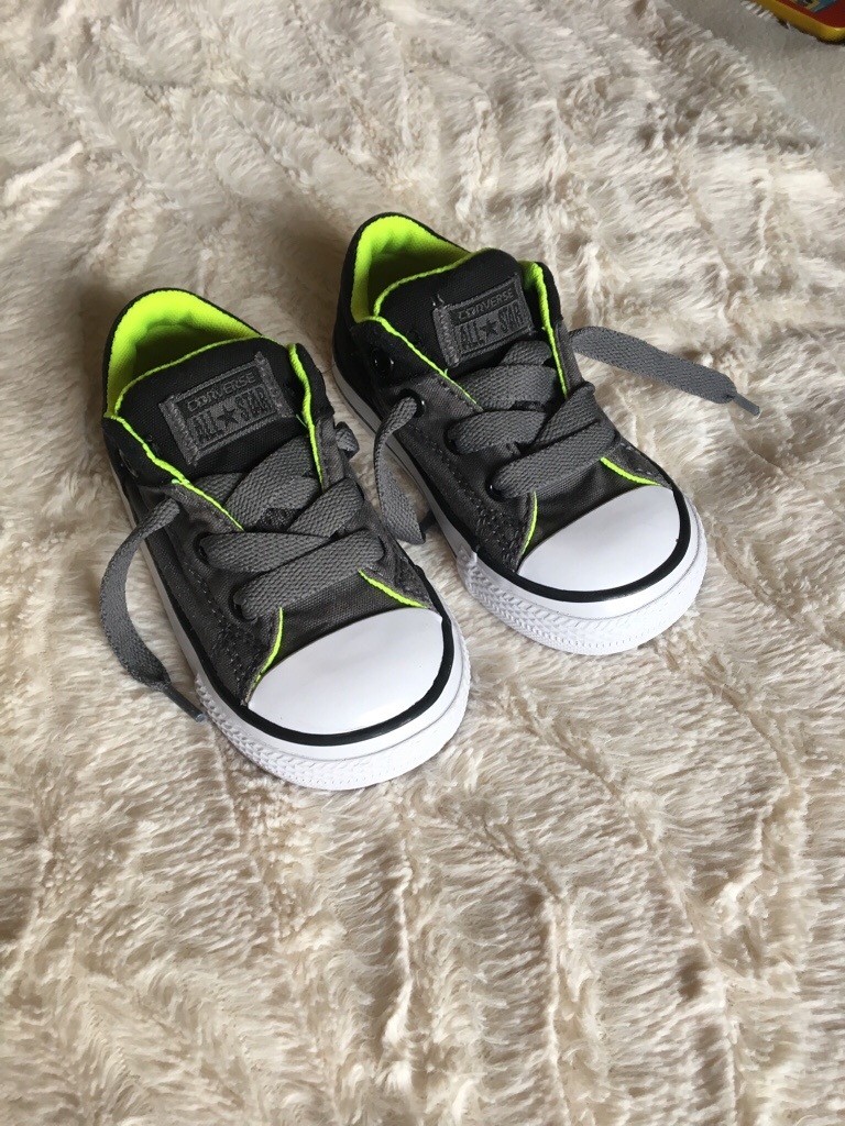 baby converse size 6